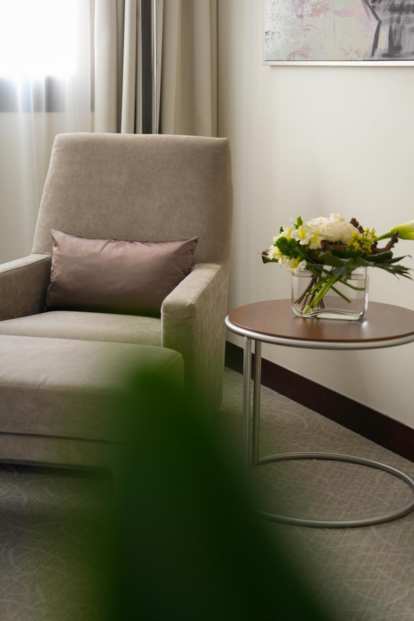 อินเตอร์คอนติเนนตัล โดฮา เรสซิเดนซ์ Hotel ภายนอก รูปภาพ